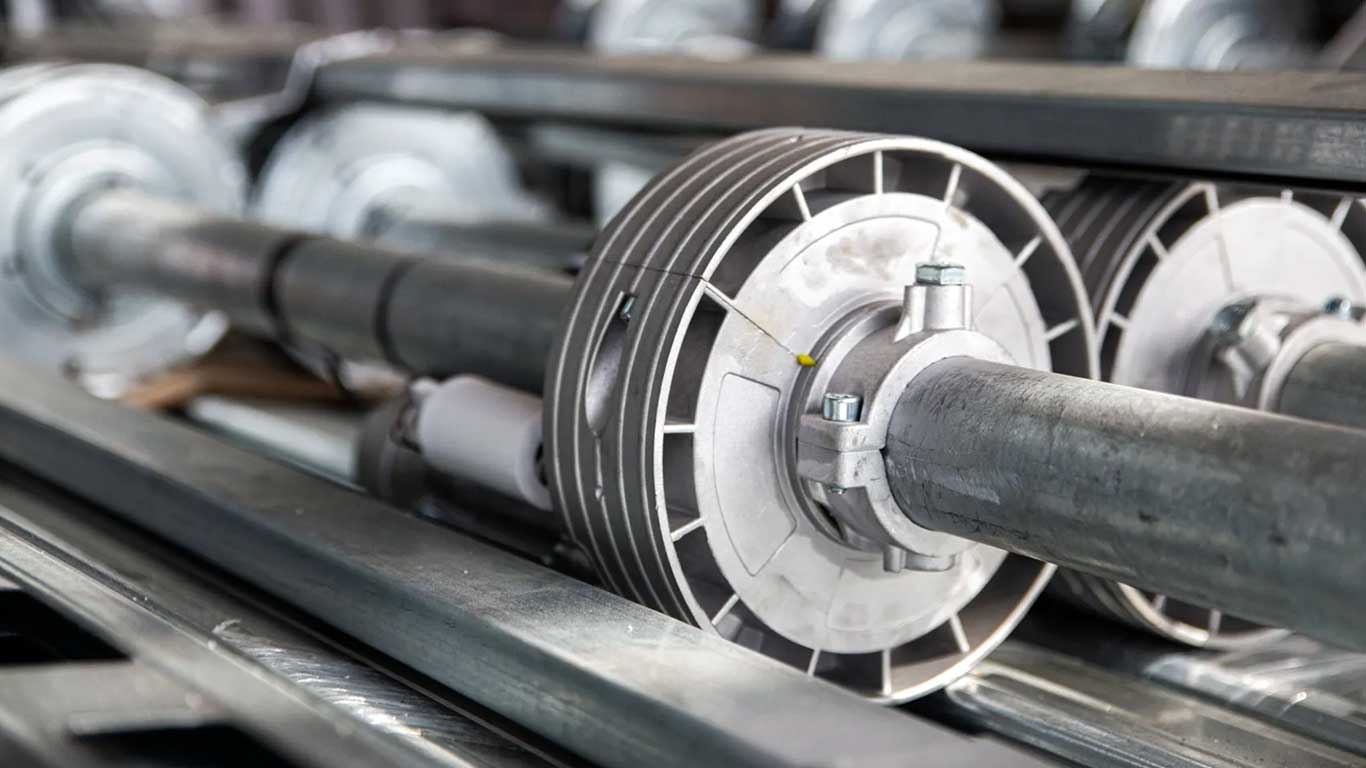 Resistenza ai cicli di utilizzo di un garage condominiale: perché investire in meccaniche industriali di alta qualità